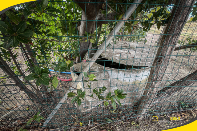 Terreno recintato con magazzino e pozzo