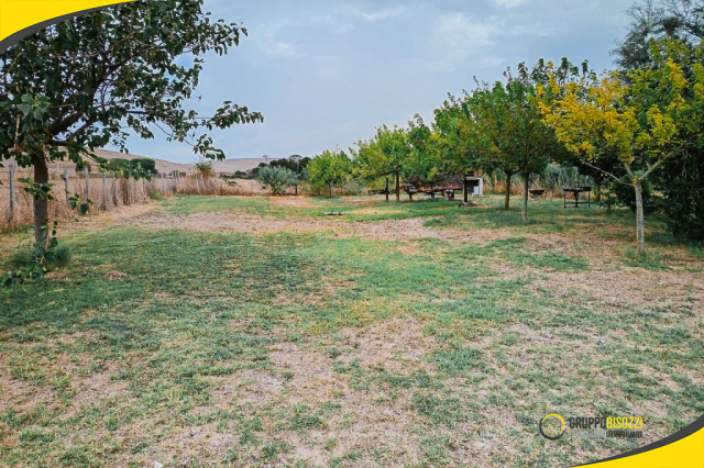 Terreno agricolo con pozzo e allaccio elettrico